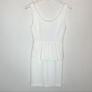 Alice + Olivia:  White Zip Detail A-line Ruffle Minidress Dress - Size 4